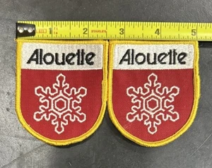 PAAR VINTAGE ""Alouette Schneemobil"" bestickt Aufnähen 3""x2,5"" Patch Neu aus altem Lagerbestand - Bild 1 von 3