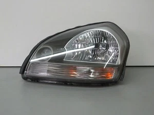 2005 2006 2007 2008 HYUNDAI TUCSON LEFT SIDE HEADLIGHT HALOGEN - Picture 1 of 7