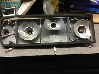 Simca 1301 1501 1966 1975 NSR luz trasera cuerpo unidad de montaje Seima 2963300 Foto 1 de 2