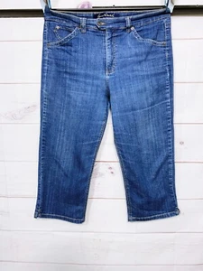 Gloria Vanderbilt Womens Capri Jeans Size 14 Blue High Rise 5 Pockets - Picture 1 of 8