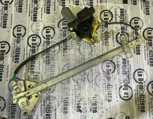 Sistema motorino alzacristalli anteriore SX Mitsubishi Spacestar - Foto 1 di 5