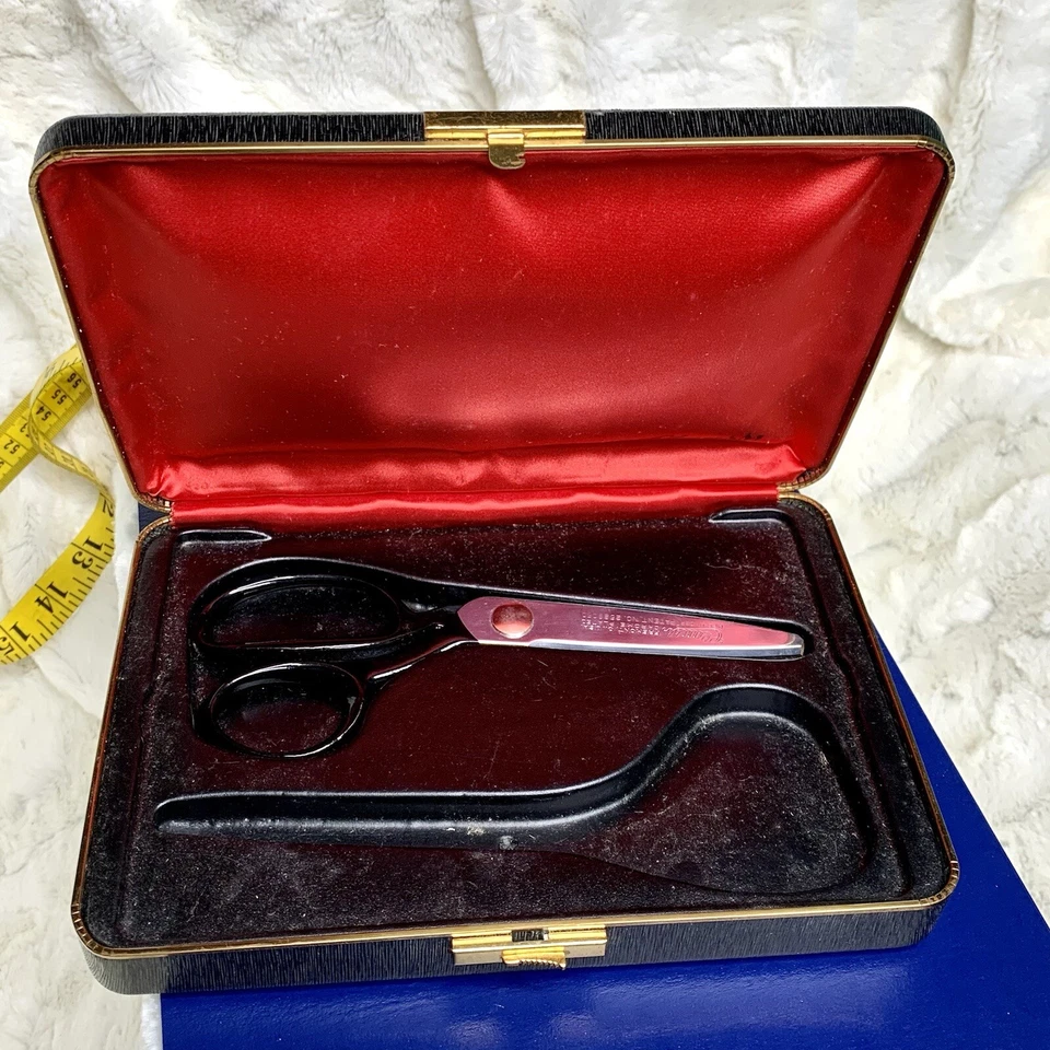 Vintage Clauss 7” Pinking Scissor Shear Chrome Plate Freemont CA USA with Case - Image 1 of 4