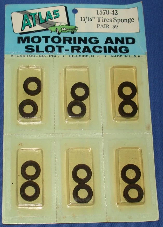 ATLAS 132 SCALE SLOT CAR PARTS SPONGE TIRES 13/16 INCH FULL CARD 1570-42 - Image 1 of 1