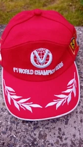 Cappello Michael Schumacher Vintage Ferrari Campione del Mondo F1 2005 Strapback - Foto 1 di 8
