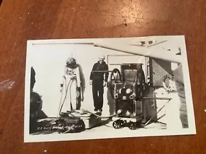 Foto original de la Segunda Guerra Mundial de equipos de buceo de la Marina temprana - Imagen 1 de 3