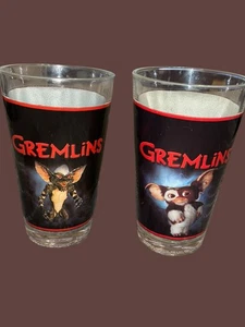 set of two Warner Bros Gremlins pint glasses - Picture 1 of 5