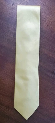 TANGO "Tie" Foto 1 de 2