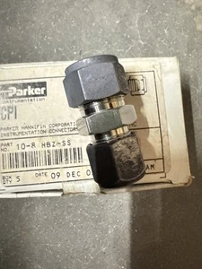 NEW BOX OF 1 PARKER 10-8-HBZ-SS CPI COMPRESSION UNION 5/8" TUBE X 1/2" TUBE - Picture 1 of 3