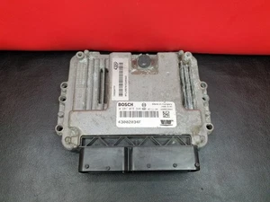 0281013348 LDV Maxus 2.5 TD Engine Control Unit ECU 43002034F - Picture 1 of 6