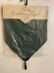 Waterford Damast Drop Tischsets Waldgrün Schnörkel Designs Größe 17”x20” - Bild 1 von 6