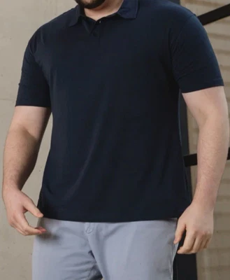 Camisa Polo Negra 4XL Built Different Usada en Excelente Condición Para Hombre Manga Corta Cuello Activa Foto 1 de 4