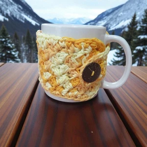 Tazza da caffè o scalda tè all'uncinetto accogliente fatta a mano - Foto 1 di 4