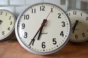 Vintage 13" Rauland School Industrial Wired Synchronized Analog Clock Model 2461 - Picture 1 of 7