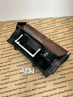 2004 - 2009 年捷豹 XJ8 XJ8L XJR 中控台烟灰缸木单元原始设备制造商  — 第 1/4 张图片