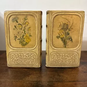 Pair of Books Bookends with Floral Design Plaster Beautiful Set Vintage - Picture 1 of 8