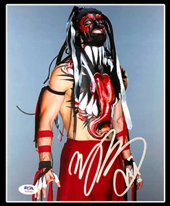 FOTO 8X10 AUTOGRAFIADA A MANO WWE FINN BALOR CON PRUEBA Y CERTIFICADO DE AUTENTICIDAD PSA DNA F31 - Imagen 1 de 3