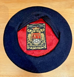 Vintage Ladies French Basque Beret IMPERMEABLE Foulard De Luxe 8.5 - Picture 1 of 4