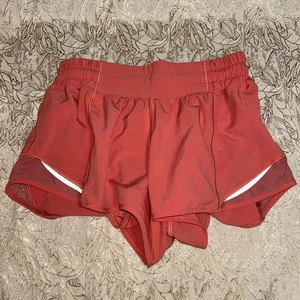 Lululemon Size 4 Hotty Hot HR Short 2.5” *Lined SUNC $68 - Picture 1 of 4