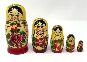 Nesting Dolls - Traditional Babushka Matryoshka Wooden Hand Painted Set of 5 - Picture 1 of 6