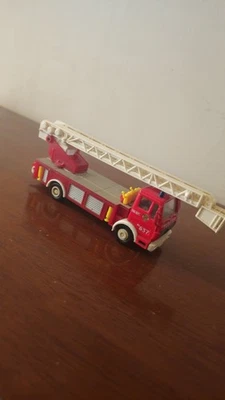 Camion Pompieri Welly - Immagine 1 di 4