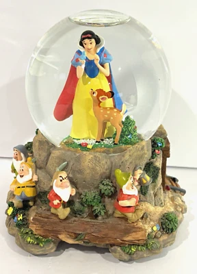 Globo de nieve vintage Disney Hallmark Blancanieves y los 7 enanitos 6" juega alto Ho Foto 1 de 4