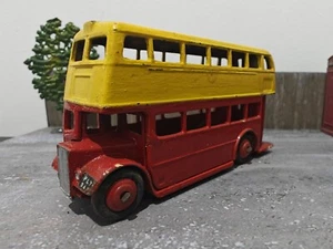 Dinky Toys 29c AEC Doppeldeckerbus - Bild 1 von 3