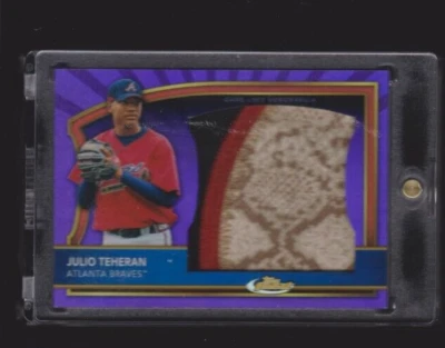 2011 TOPPS FINEST ДЕБЮТАНТ ФИОЛЕТОВЫЙ ПЕРЕЛИВАЮЩИЙСЯ JUMBO НАШИВКА КАМУФЛЯЖ JULIO TEHERAN SSP #/5 - Изображение 1 из 2