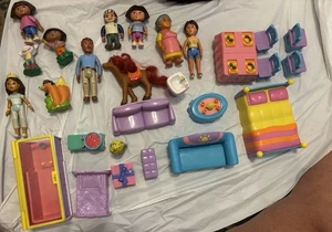 Dora the Explorer sprechendes Puppenhaus 27 Möbel & Figuren funktioniert gebraucht - Bild 1 von 24