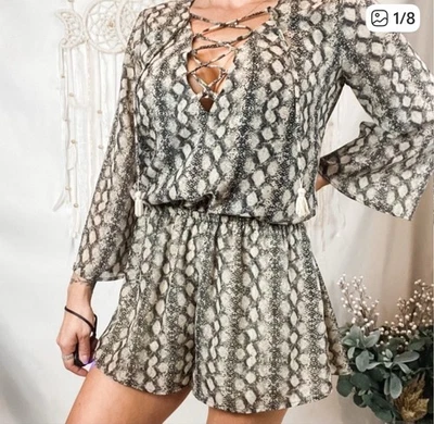 Show Me Your MuMu Tillie Corbata Frontal Borla Mameluco Estampado Serpiente Talla S Boho Nuevo con Etiquetas Foto 1 de 4