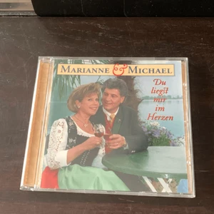 Pre Owned Music CD Marianne & Michael Du liegst mir im Herzen compilation German - Imagen 1 de 6