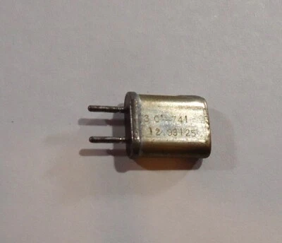 Radio cristal HC-25/U - 12,93125 MHz - 0,039 pines - Regency - (155,175T) Foto 1 de 3