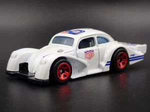 VW Volkswagen Kafer Racer Beetle Bug Urban Outlaw 1:64 Scala Modellino Auto - Foto 1 di 6