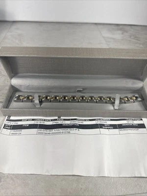 Pulseira unissex pesada 8” aço inoxidável IP folheada a ouro diamante Zales 1/10 CTW - Imagem 1 de 4