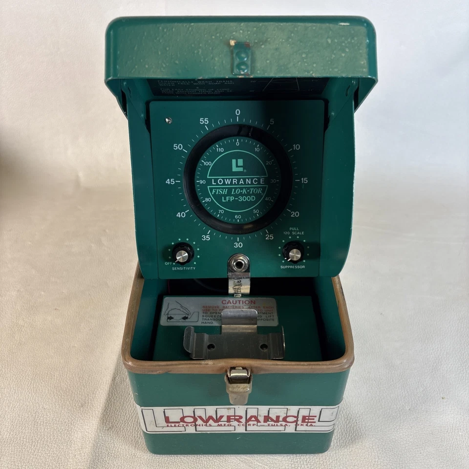 Винтажный Lowrance LFP-300 рыбы Lo-K-Tor рыбы искатель зеленый чехол - непроверенный-на запчасти - Изображение 1 из 4