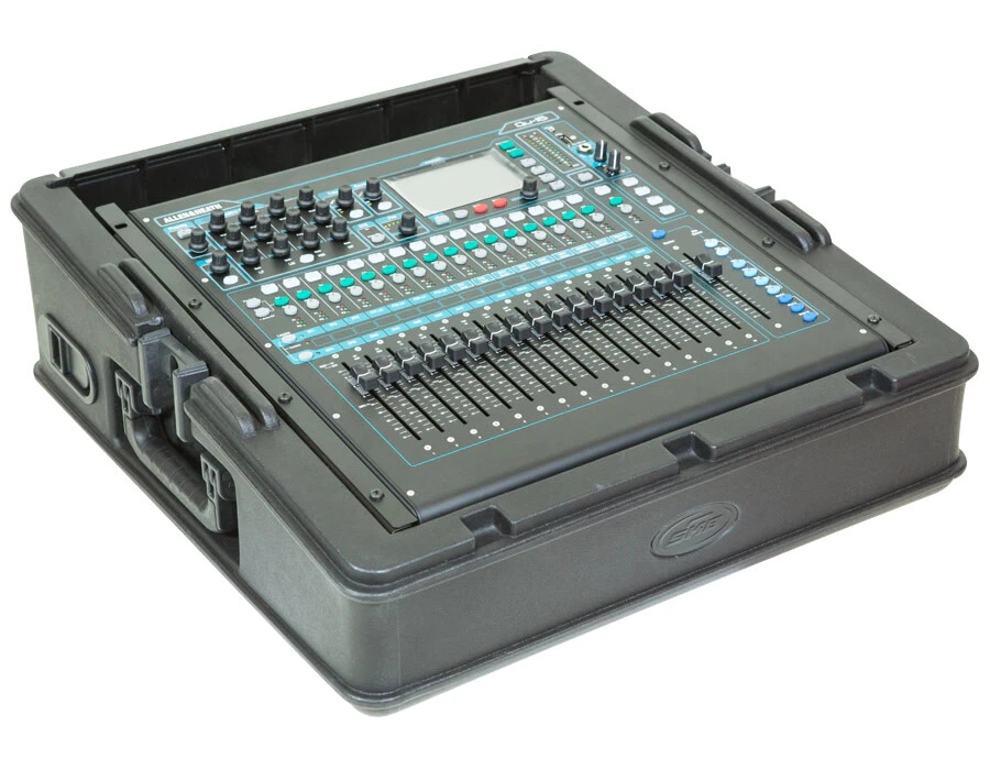 SKB 10U Slant Mixer Case with Hardshell Top