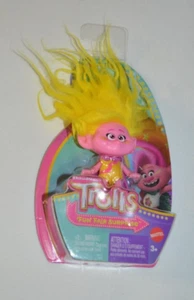 DREAM WORKS TROLLS 2024 FUN FAIR SURPRISE - VIVA YELLOW HAIR TROLL - Picture 1 of 4