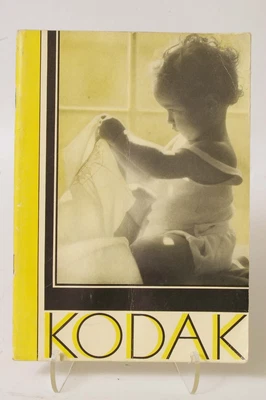 F66740~ KODAK 1932-1933 CATALOG – Product Catalog - Image 1 of 2