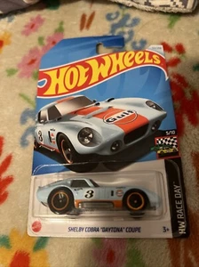 2024 Hot Wheels 122/250 Shelby Cobra "Daytona" Coupe - Picture 1 of 3