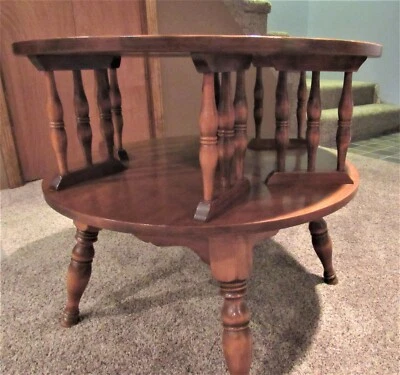 LÁMPARA DE CASA PENNSYLVANIA VINTAGE MESA AUXILIAR SEGUNDO NIVEL GIRA Foto 1 de 4