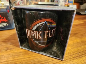 NUEVO EN CAJA Pink Floyd Dark Side Of The Moon Taza de cerámica Taza de té de café ENVÍO GRATUITO 2011 - Imagen 1 de 5