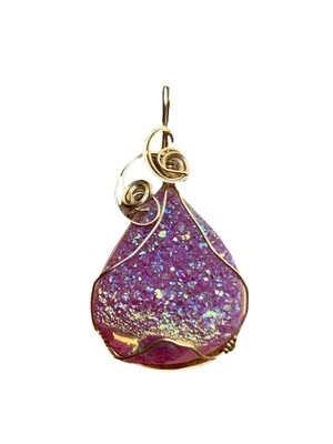 Colgante Druzy enchapado en oro y rosa hecho a mano Foto 1 de 4