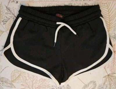 Pantalones cortos para mujer Luxe Allure S camisas para bebé muñeca  Foto 1 de 4