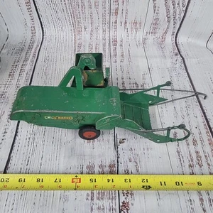 Vtg Slik Oliver Grain Master Combine pressed steel/diecast tow behind Green Part - Picture 1 of 10