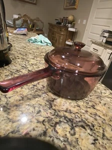 Pyrex Visions Cranberry 1.5L Glass Pot w/Lid-Made in the USA - Picture 1 of 13