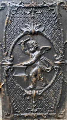 Plaque de fond de cheminée en fonte de fer XX siècle  - Photo 1/4