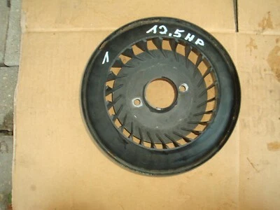 Rasentraktor Aufsitzmäher Lüfterrad Motor 12-12,5-13 HP Briggs & Stratton - Bild 1 von 4