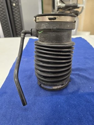 Cadillac DTS Lucerna 2007-2011 4,6 L filtro de aire manguera de admisión 21999614 Foto 1 de 4