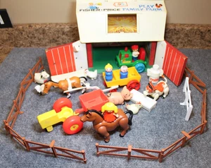 Vintage 1967 Fisher Price Little People Play Family Farm #915 W/Extras - Picture 1 of 16