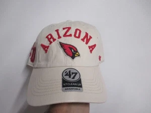 ARIZONA "CARDINALS" 47 "LIMPIAR" SOMBRERO PARA HOMBRE AJUSTE RELAJADO (AJUSTABLE) NUEVO CON ETIQUETAS BEIGE - Imagen 1 de 6