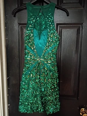 Vestido Jovani verde esmeralda - Imagem 1 de 3